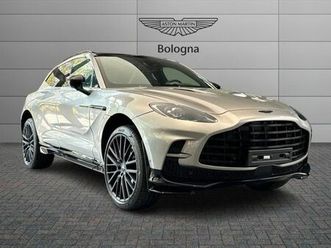 aston martin dbx 707 4.0 auto