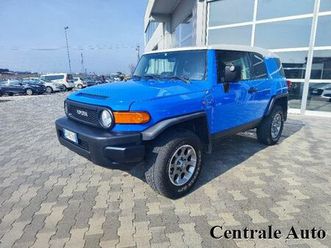toyota fj cruiser 4.0 v6 a/t gpl 4wd inseribili