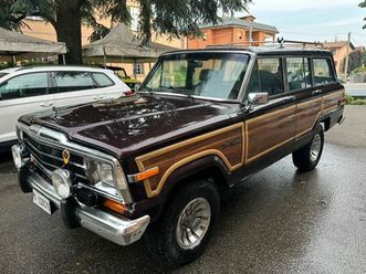 jeep grand wagoneer 5.9 v8