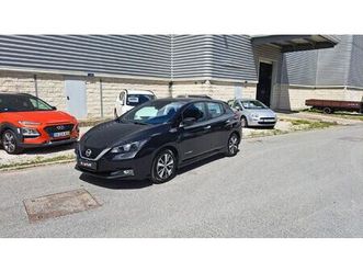 <li class=breadcrumbs-module_list-item__zg-6q nissan leaf n-connecta </ol>