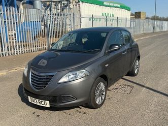 2013-chrysler-ypsilon-se-1-2-manual-hatchback-low-mileage