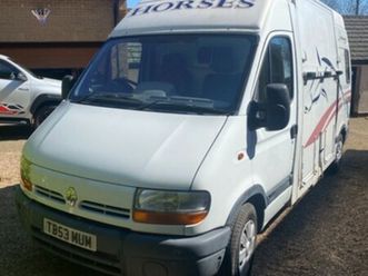 horsebox-renault-master