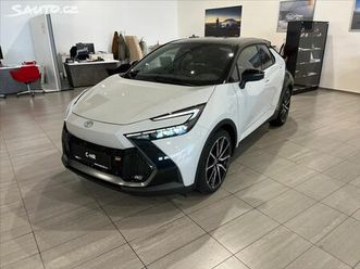 toyota c-hr 2.0 hybrid 197 koní gr sport