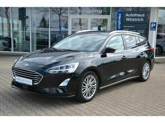 ford-focus-turnier-titanium-led-b-o-kamera-el-hk-ahk