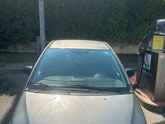 mitsubishi colt per neopatentati