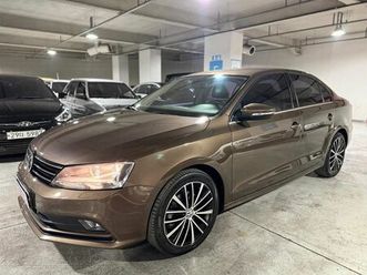 okazion - volkswagen jetta 2.0 tdi bluemotion