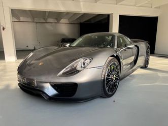 porsche-918-spyder-meteorgrau-lift