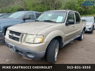2004-ford-explorer-sport-trac-xlt