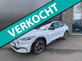 ford-mustang-mach-e-extended-awd-98-kwh-panorama-trekhaak-leder-b-o-bomvol