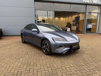 82.5kwh excellence auto awd 4dr