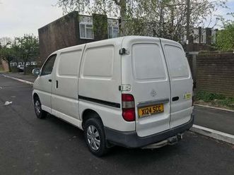 toyota-hiace-2-4-diesel-swb-powervan-gs