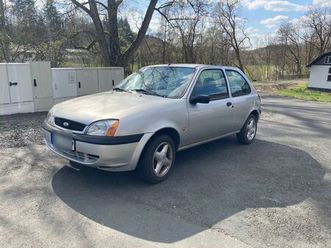 anfangerauto-ford-fiesta-d-tuning-radio-subwoofer