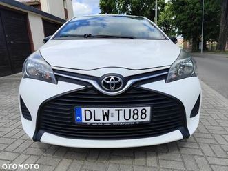 toyota-yaris