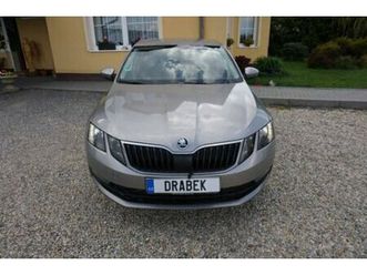 škoda octavia, 1,6 1, maj nové v čr, hatchback,