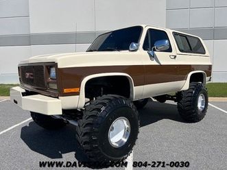 1991-gmc-jimmy-k5-squarebody-lifted-suv