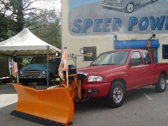 b 2500td 4x4 con cala neve