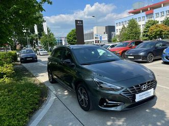 hyundai i30 cw 1.5 t-gdi mhev play dct
