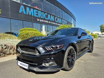 ford-mustang-gt-fastback-v8-5-0l