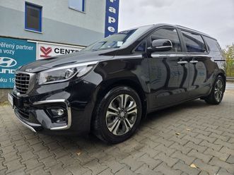 kia carnival 9 míst-rezervace