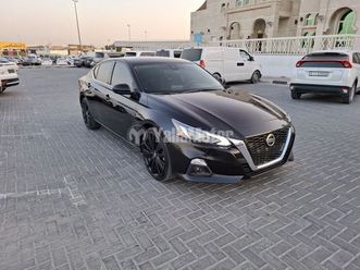 2020 nissan altima sr
