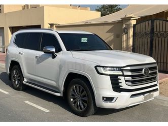 land-cruiser-vxr-twin-turbo-fully-loaded-al-futtaim-single-person-used-only-full-service