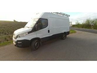 ② iveco daily — camionnettes & utilitaires — 2ememain