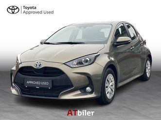 toyota-yaris-1-5-hybrid-essential-116hk-5d-trinl-gear-214-900-kr