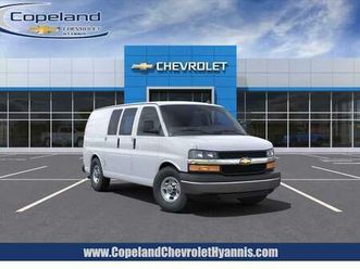 new 2025 chevrolet express 2500 work van