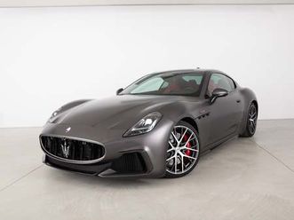maserati granturismo trofeo aut. 550 awd