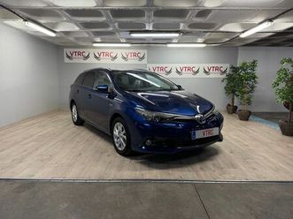 toyota auris active touring sports