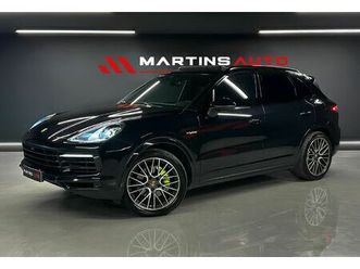 <li class=breadcrumbs-module_list-item__zg-6q porsche cayenne e-hybrid </ol>
