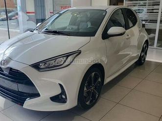 toyota - yaris 1.5 120h style