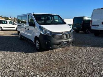 vivaro opel industrial manual de 4 puertas