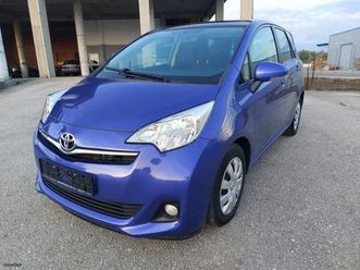 toyota verso-s 2012