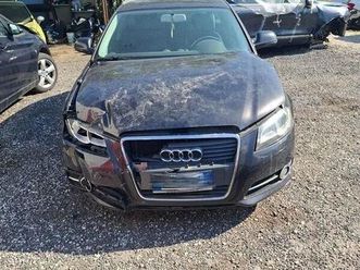 audi-a3-sportback-sinistrata-marciante