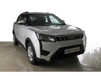 2019-mahindra-xuv-300-1-5d-w6