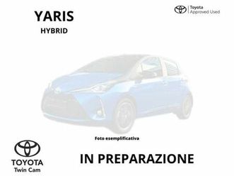 toyota yaris 1.5 hybrid 5 porte trend