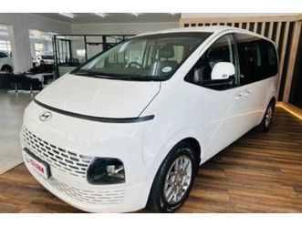 2022-hyundai-staria-2-2d-executive-auto