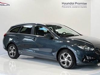 hyundai i30 cw 1.5 t-gdi mhev family dct