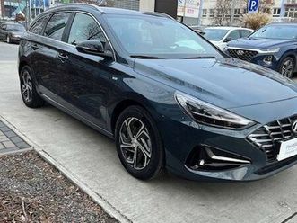 hyundai i30 cw 1.5 t-gdi mhev play dct