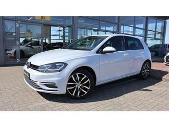 volkswagen-golf-vii-lim-comfortline-navi-cam-acc-led-shz