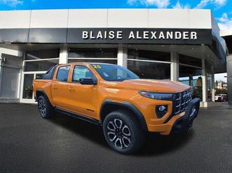 new 2025 gmc canyon at4