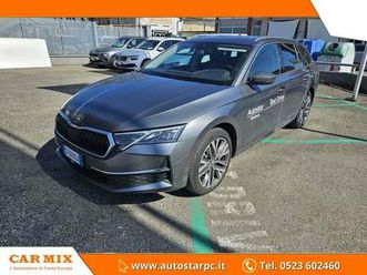 skoda octavia station wagon 2.0 tdi style 150cv dsg del 2025 usata a piacenza