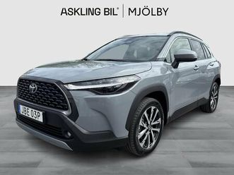 toyota-corolla-cross-hybrid-awd-i-2-0-style-pluspaket-moms