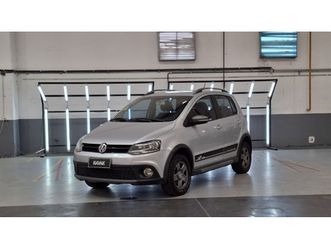 volkswagen-crossfox-1-6-crossfox-comfortline-hatchback-2012