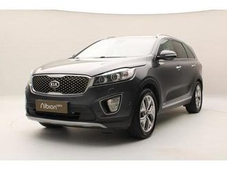 KIA SORENTO kia-sorento-2-2-crdi-awd-premium-aut-7m