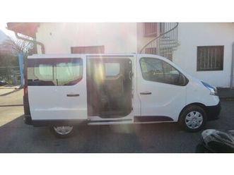 renault trafic dci life * 9 places 1ere main carnet 19166€ ht