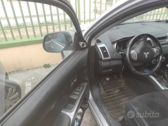 mitsubishi outlander 4wd km 320.000