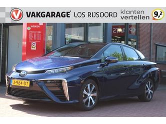 toyota mirai *executive* | leder | camera | stoelverwarming | cruise & climate control | pdc | privacy | bluetooth | navigatie |