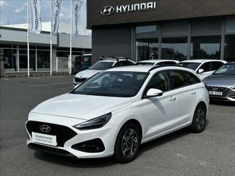 hyundai i30 1,5 style,dct, záruka 12/2029